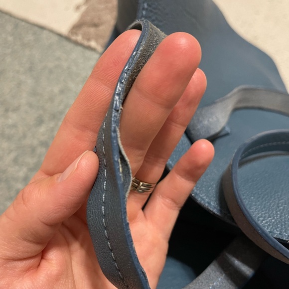 •Mark and Graham• Blue Tote - Picture 5 of 10